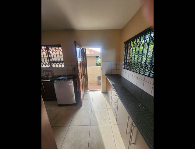 4 BEDROOM HOUSE FOR SALE IN SAFARI GARDENS
